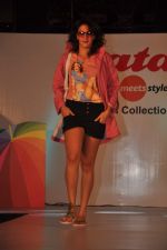 at the Launch of Bata shoes in Trident, Mumbai on 27th May 2013 (68).JPG